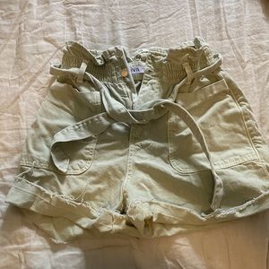Size 6 green Zara paper bag shorts